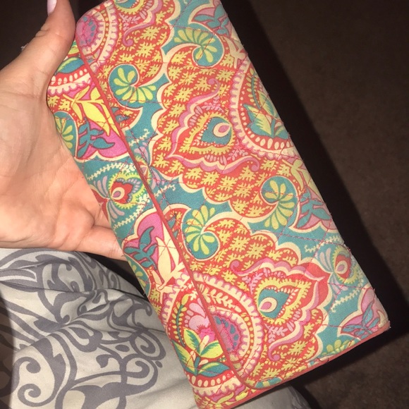 Vera Bradley Wallet - Picture 1 of 2